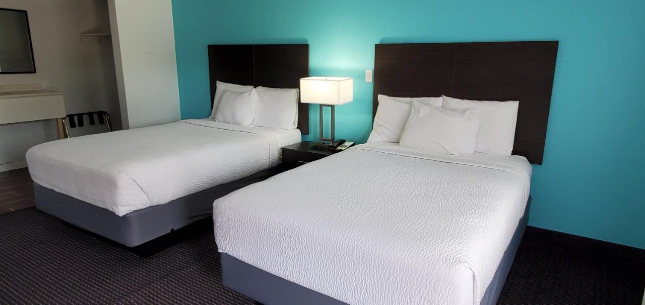 Travelodge By Wyndham Livonia Canton Novi Detroit Area Ngoại thất bức ảnh