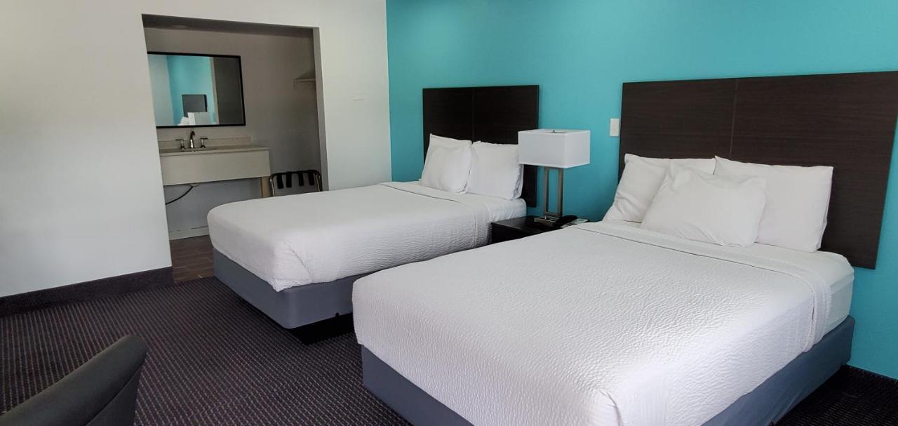 Travelodge By Wyndham Livonia Canton Novi Detroit Area Ngoại thất bức ảnh